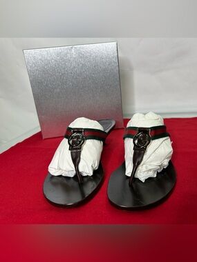 Gucci Thong Sandals Green Red Web Stripe Brown Leather Kitten Heel Kika Lifford